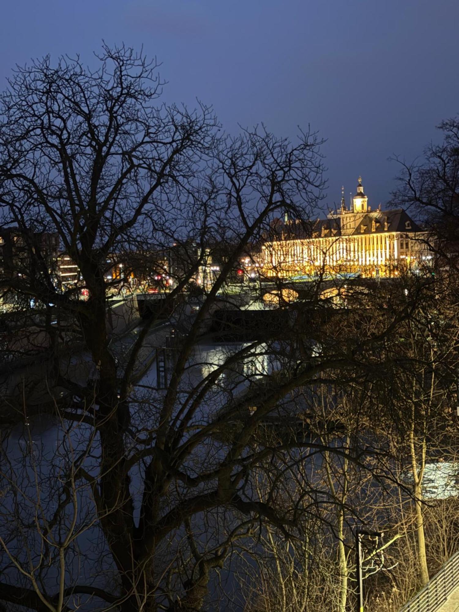Staromiejski Bulwar By The River - Jana Pawla Ii